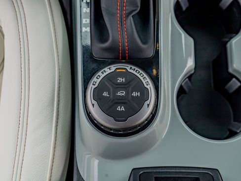 Used 2023 Ford Bronco Heritage Edition image 27