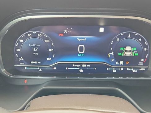 Used 2023 Chevrolet Tahoe LT w/ Luxury Package AWD/4WD image 12