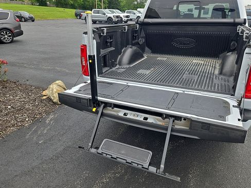 Certified 2022 Ford F150 XLT w/ Equipment Group 302A High image 7