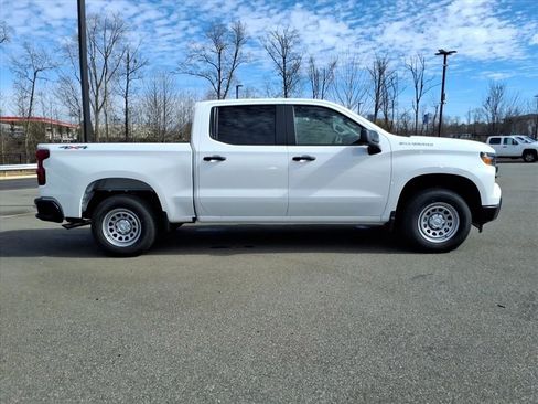 New 2026 Chevrolet Silverado 1500 W/T w/ WT Value Package AWD/4WD image 23