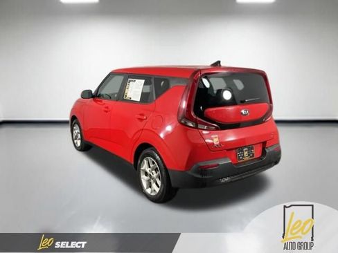Used 2021 Kia Soul S FWD image 7