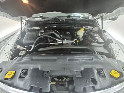 Used 2017 RAM 1500 Laramie AWD/4WD image 25
