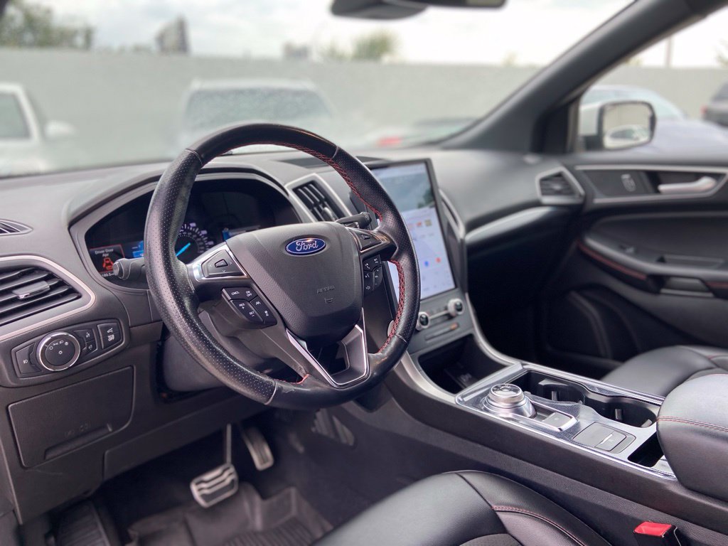 Used 2022 Ford Edge ST-Line w/ Class II Trailer Tow Package AWD/4WD image 13