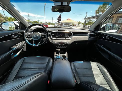 Used 2016 Kia Sorento EX w/ EX Premium Package AWD/4WD image 6