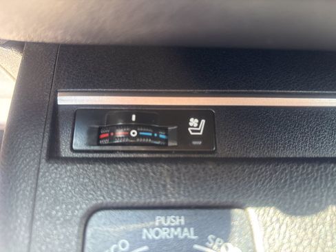 Used 2015 Lexus ES 350 w/ Premium Package FWD image 27