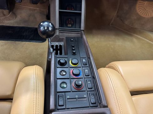 Used 1988 Ferrari Testarossa image 22