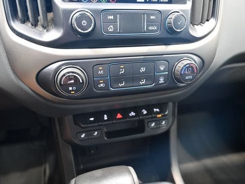 Used 2019 Chevrolet Colorado Z71 AWD/4WD image 18