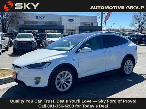 Used 2016 Tesla Model X 75D image 1