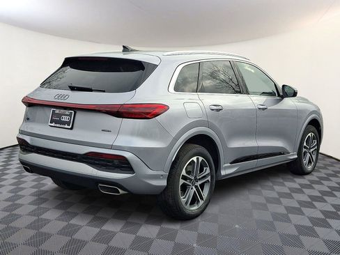 Used 2025 Audi Q5 Premium Plus w/ Premium Plus image 6