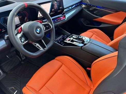 New 2026 BMW M5 w/ Carbon Package image 9