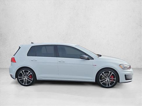 Used 2017 Volkswagen GTI Sport image 4