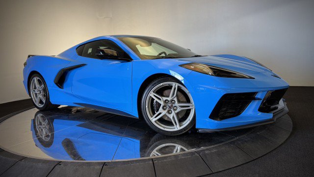 Used 2024 Chevrolet Corvette Stingray Premium Cpe w/ Z51 Performance Package RWD image 17