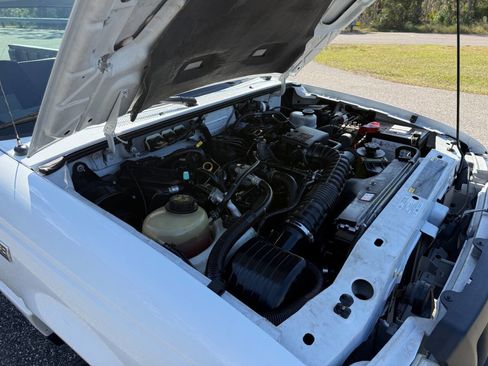 Used 2011 Ford Ranger XL image 19