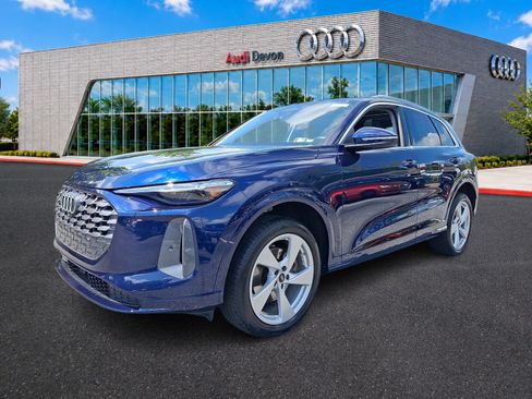 Used 2025 Audi Q5 Premium w/ Premium Plus AWD/4WD image 3