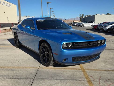 Used 2019 Dodge Challenger SXT w/ Blacktop Package image 3
