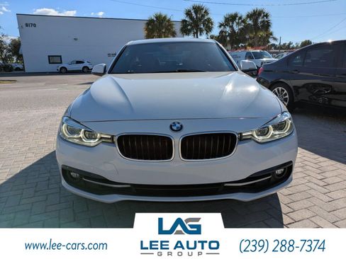 Used 2018 BMW 330i Sedan w/ Convenience Package image 7