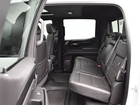 Used 2023 GMC Sierra 1500 AT4X image 10