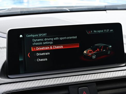 Used 2018 BMW M2 image 33