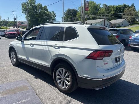 Used 2018 Volkswagen Tiguan SE AWD/4WD image 4