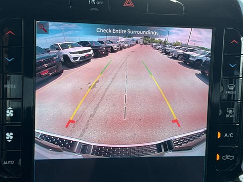 Used 2025 RAM 1500 Big Horn AWD/4WD image 19