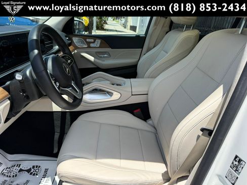 Used 2022 Mercedes-Benz GLS 450 4MATIC image 24