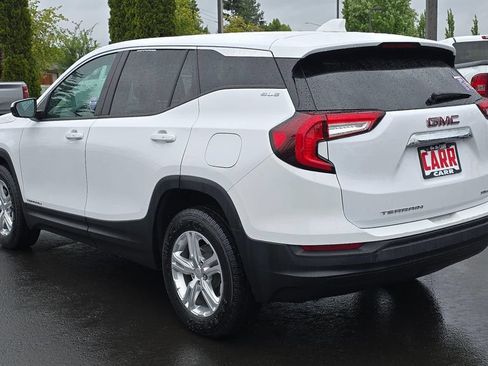 Used 2022 GMC Terrain SLE AWD/4WD image 5