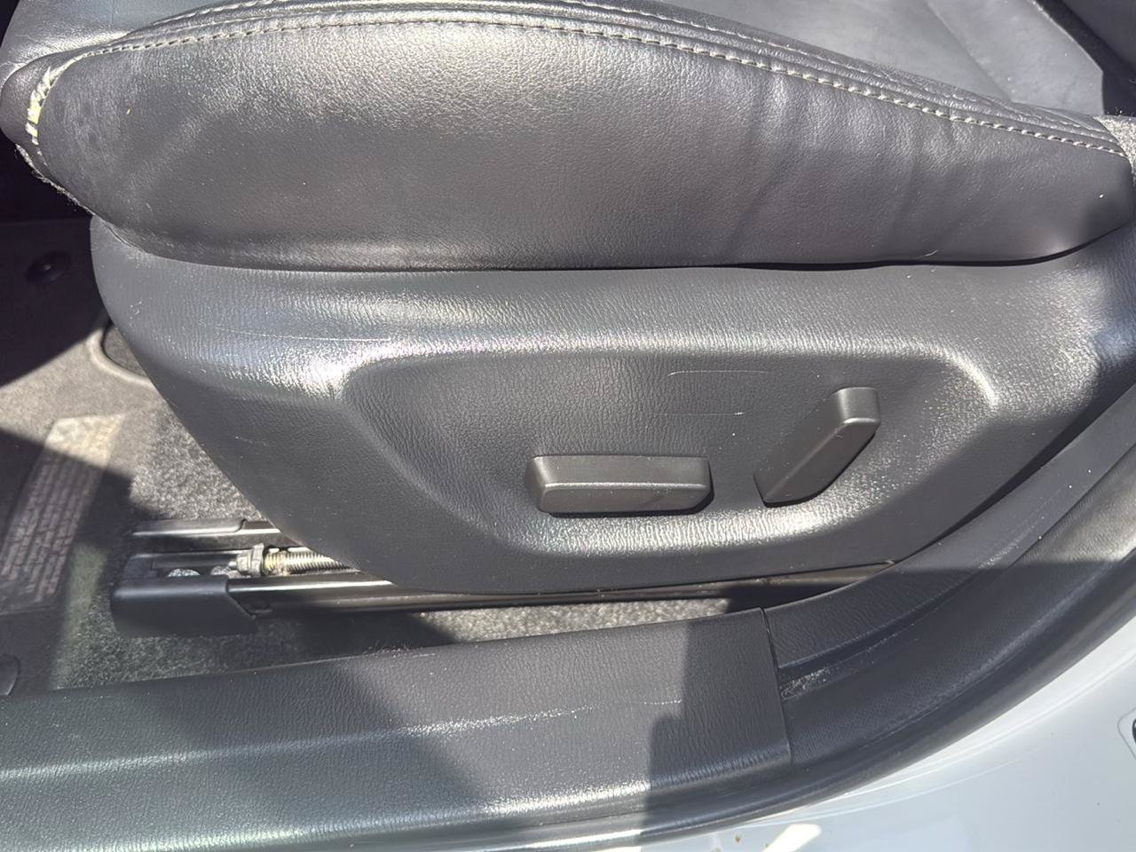 Used 2018 MAZDA MAZDA3 Touring FWD image 13