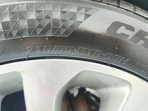 Used 2017 Buick Encore Preferred image 34