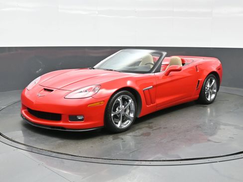 Used 2011 Chevrolet Corvette Grand Sport w/ Preferred Equipment Group image 2