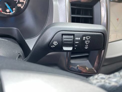 Used 2019 Ford Ranger XLT w/ Equipment Group 302A Luxury AWD/4WD image 14