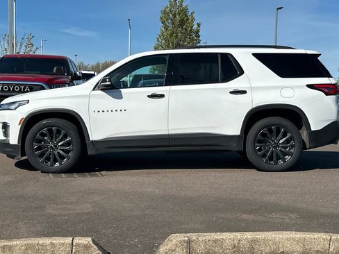 Used 2023 Chevrolet Traverse RS AWD/4WD image 7