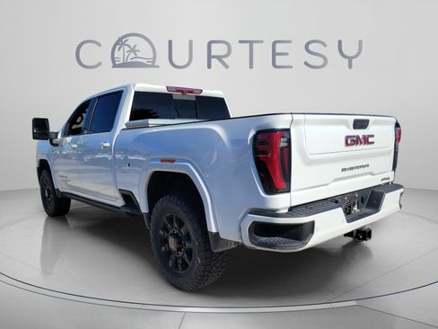 Used 2024 GMC Sierra 3500 AT4 w/ AT4 Premium Plus Package AWD/4WD image 2