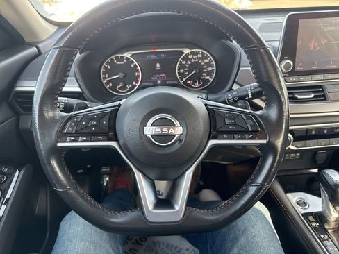 Used 2024 Nissan Altima 2.5 SR image 37