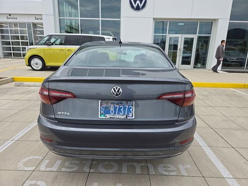 Used 2019 Volkswagen Jetta SE FWD image 7