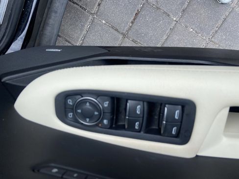 Used 2022 Cadillac XT5 Sportv image 11