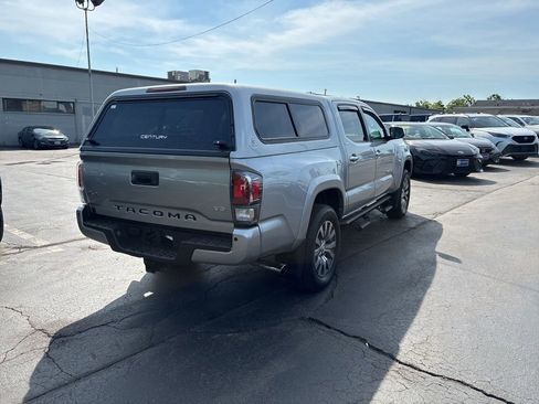 Used 2023 Toyota Tacoma Limited AWD/4WD image 6