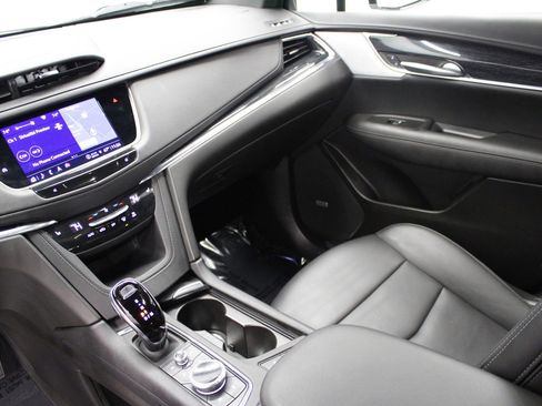 Certified 2022 Cadillac XT5 Premium Luxury image 24