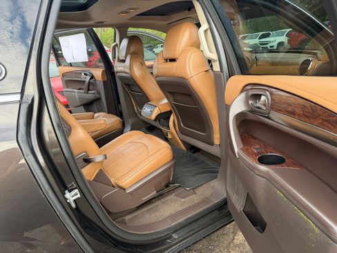 Used 2014 Buick Enclave Leather w/ Trailering Provision Package image 16