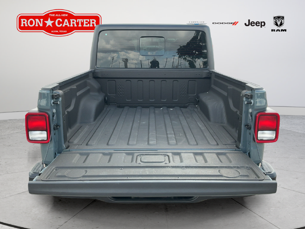 New 2026 Jeep Gladiator Sport AWD/4WD image 21