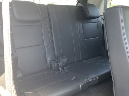 Used 2019 GMC Yukon SLT image 19