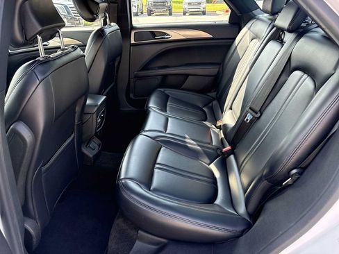 Used 2019 Lincoln MKZ Premiere FWD image 23