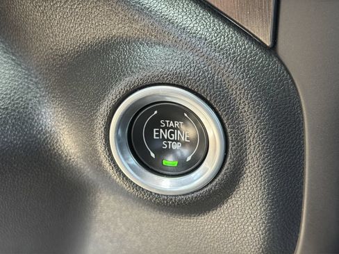 Used 2021 GMC Sierra 1500 AT4 AWD/4WD image 30