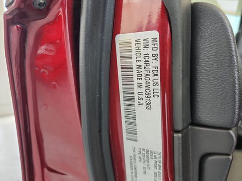 Used 2021 Jeep Grand Cherokee Laredo X AWD/4WD image 21