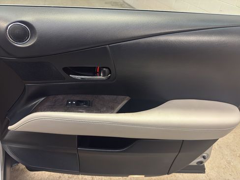 Used 2013 Lexus RX 450h FWD w/ Navigation Pkg image 21