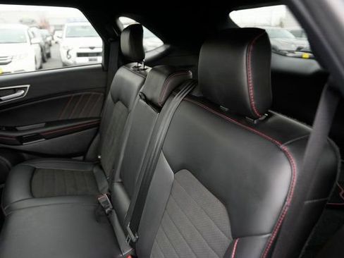 Used 2024 Ford Edge ST-Line image 13