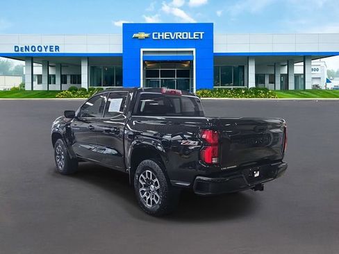 Used 2023 Chevrolet Colorado Z71 w/ Z71 Convenience Package 2 image 11