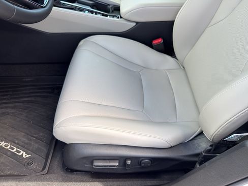 New 2025 Honda Accord EX-L image 11