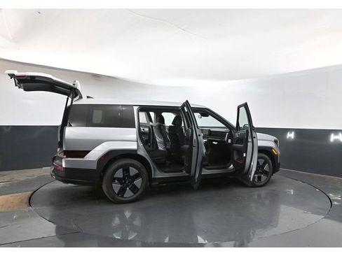 Used 2026 Hyundai Santa Fe SE image 38