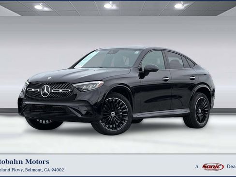 Used 2025 Mercedes-Benz GLC 300 4MATIC image 1