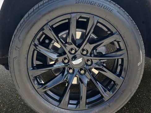 Used 2022 Cadillac Escalade Sport Platinum w/ LPO, ONYX Package AWD/4WD image 39
